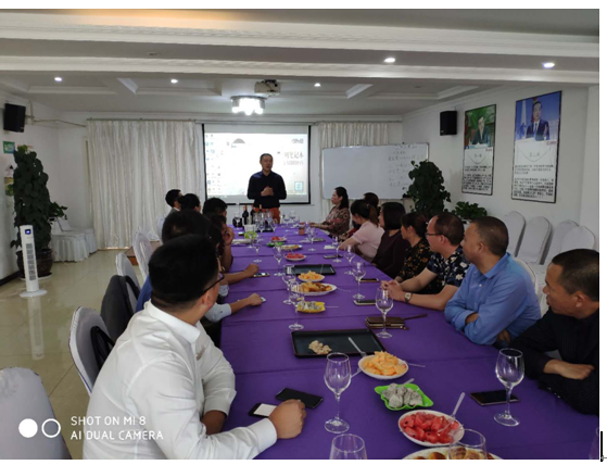 龙业集团2019年6月5日召开红酒交流会